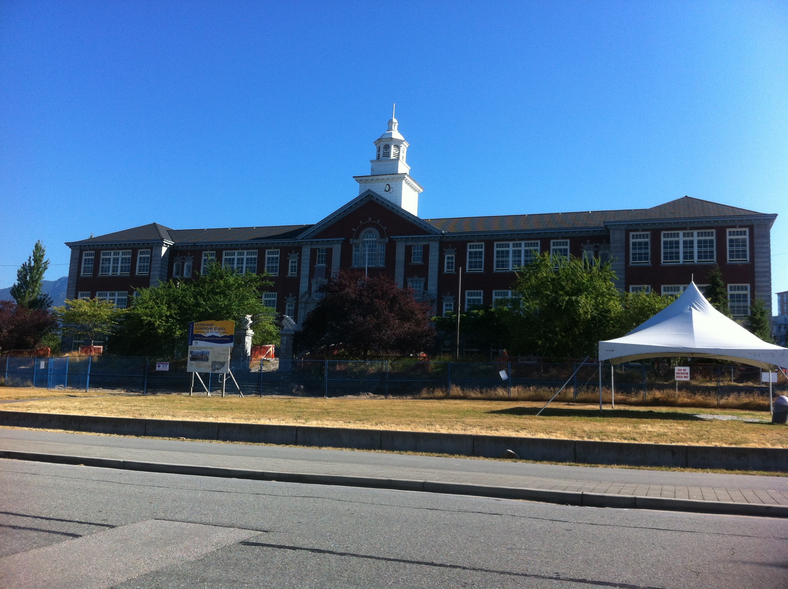 Queen Mary Elementary School North Vancouver School District